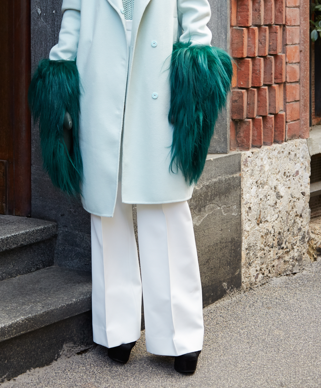 Podcast episode graphic for Curvy Petite Pants: How to Avoid the Waist Gap and Find a Better Fit